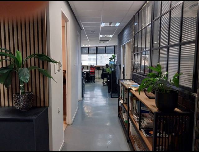 152M² OFFICE TO LET IN UMHLANGA RIDGE